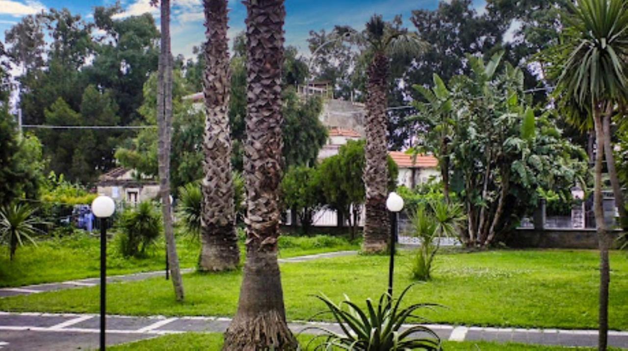 Oasi Park Hotel Mascali Bagian luar foto