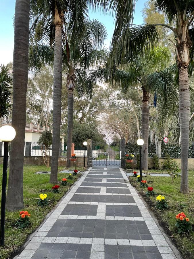 Oasi Park Hotel Mascali Bagian luar foto