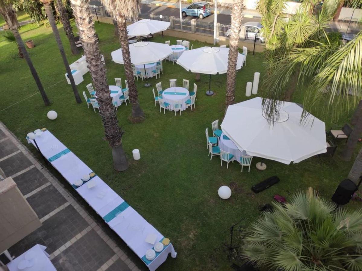 Oasi Park Hotel Mascali Bagian luar foto