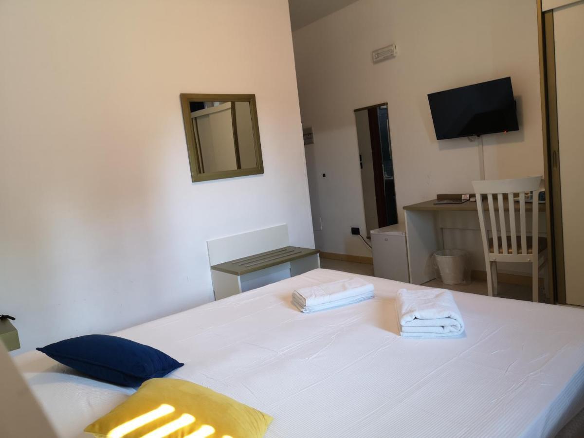 Oasi Park Hotel Mascali Bagian luar foto