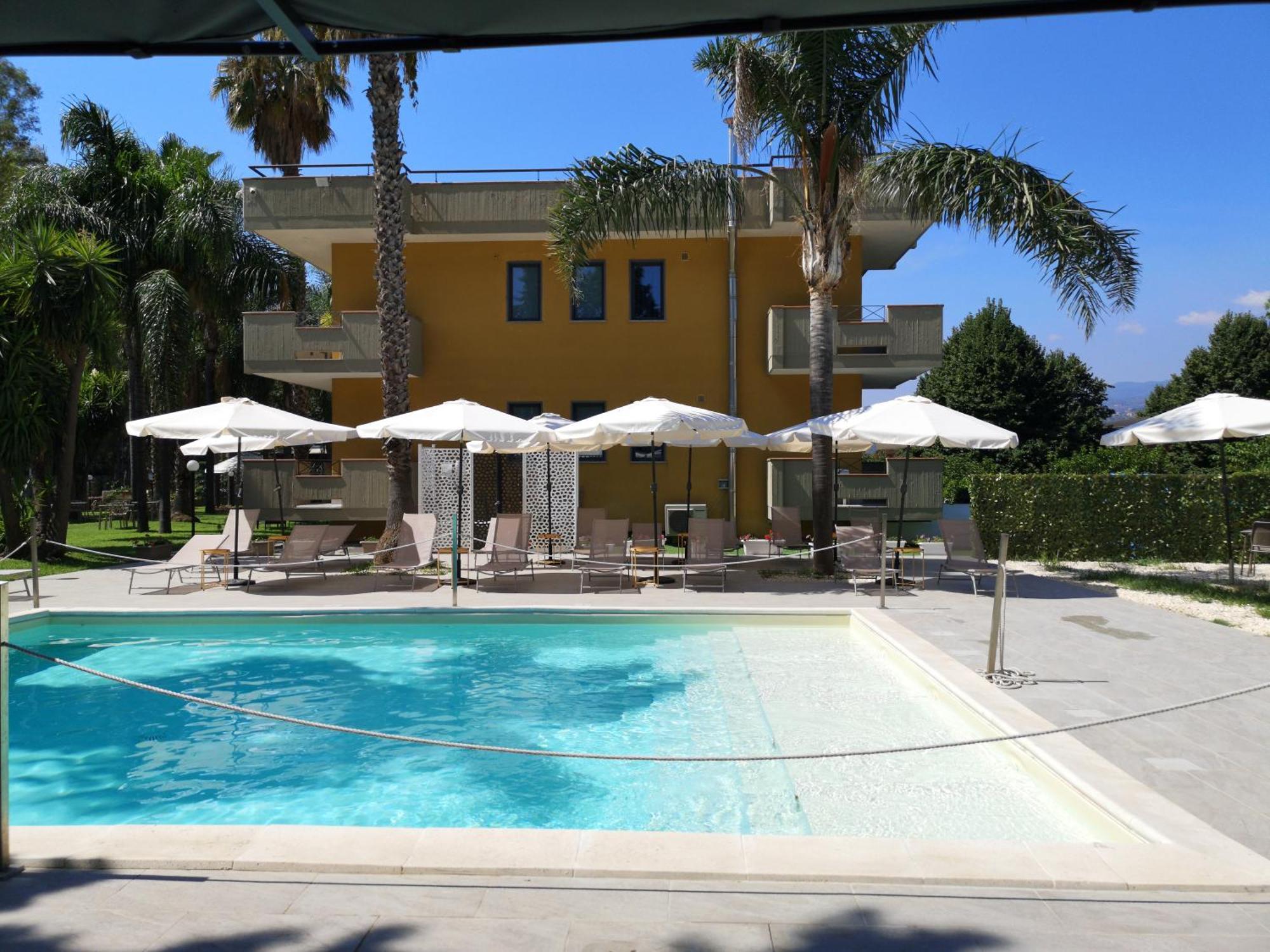 Oasi Park Hotel Mascali Bagian luar foto