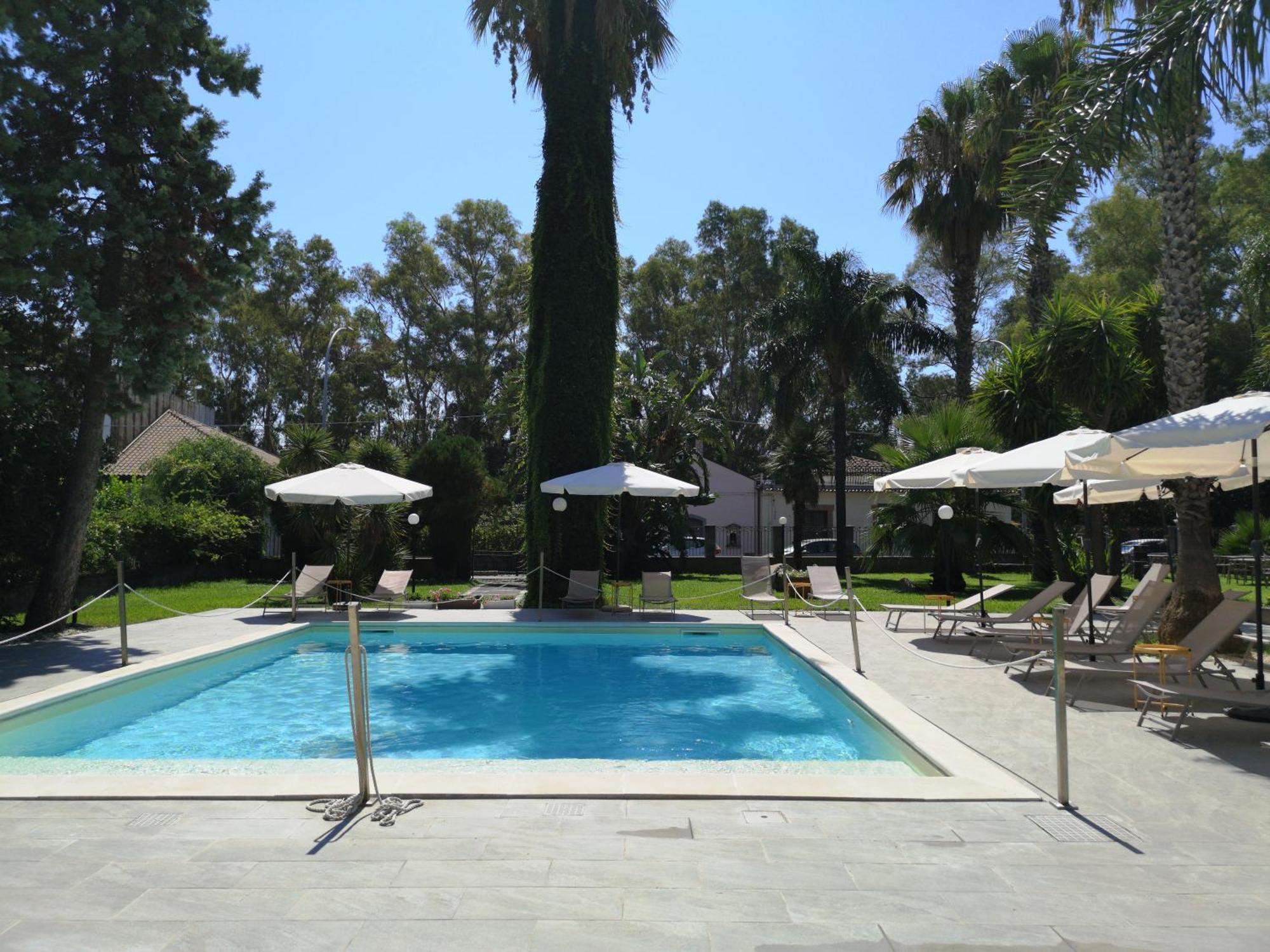 Oasi Park Hotel Mascali Bagian luar foto