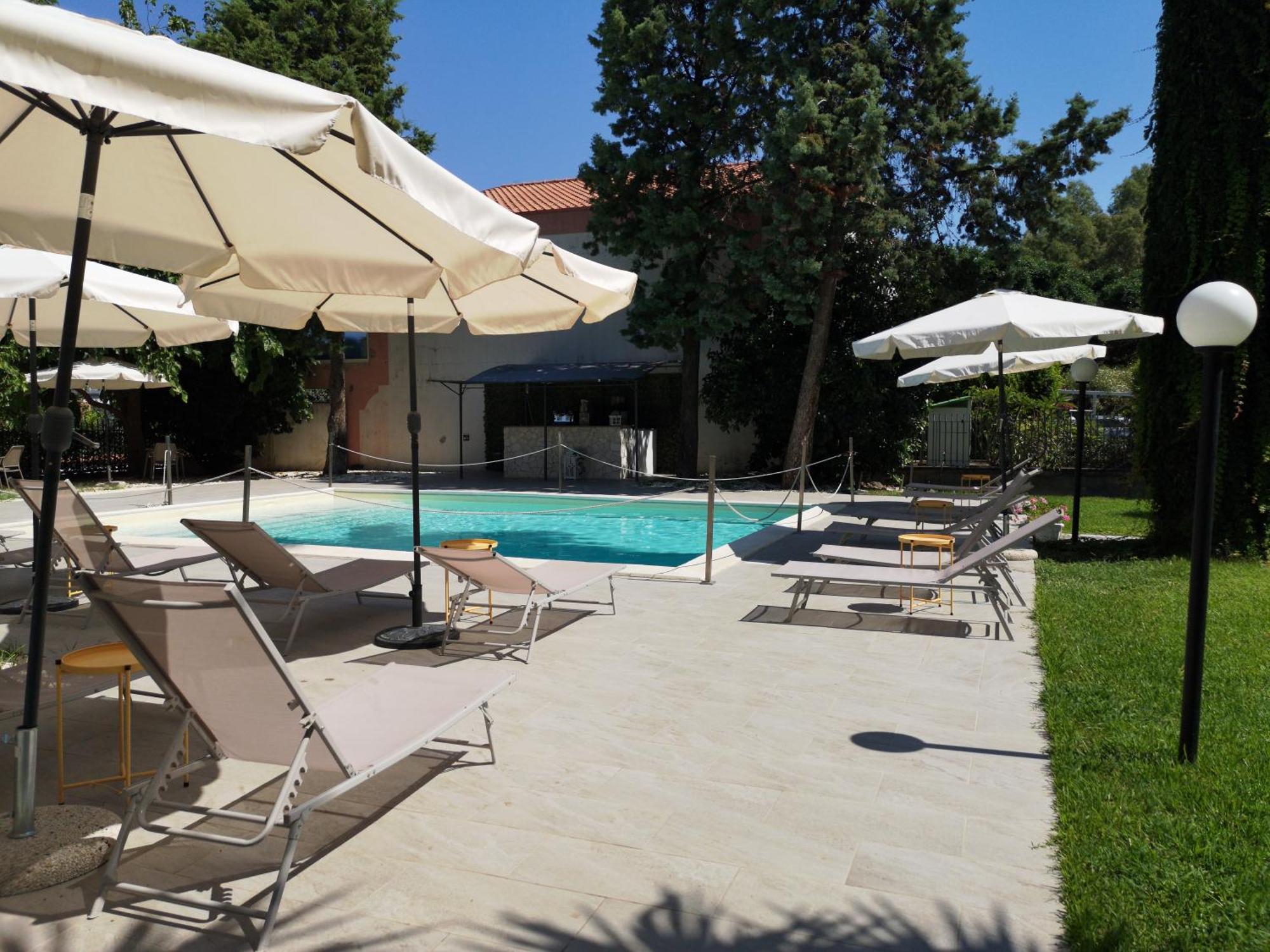 Oasi Park Hotel Mascali Bagian luar foto
