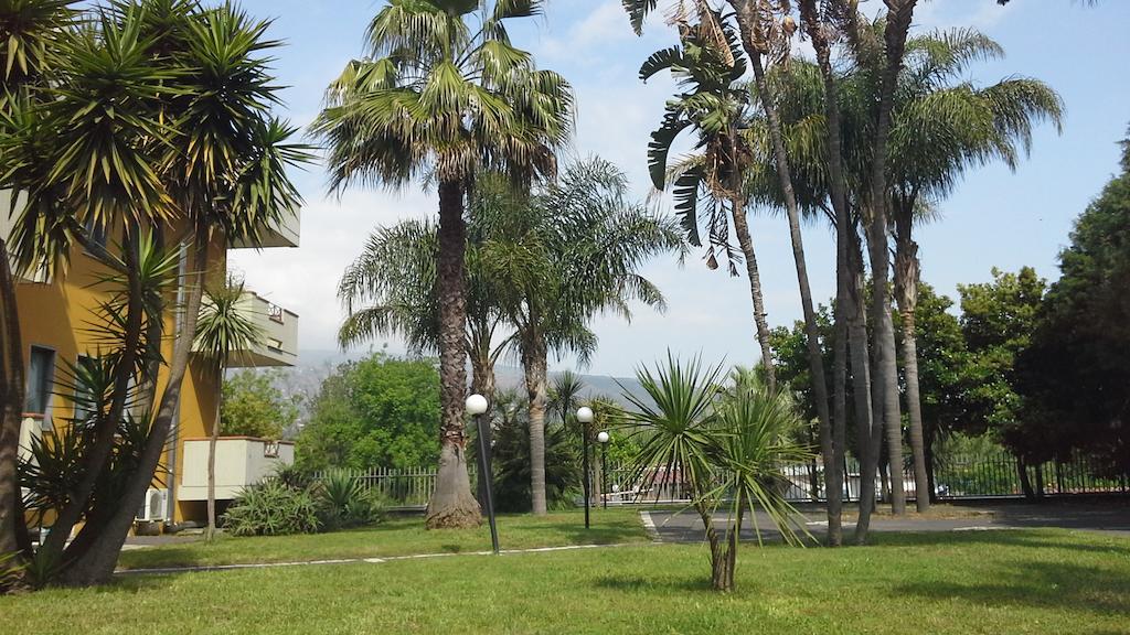 Oasi Park Hotel Mascali Bagian luar foto