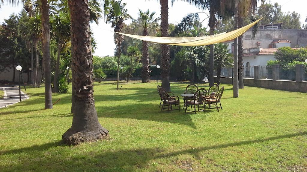 Oasi Park Hotel Mascali Bagian luar foto